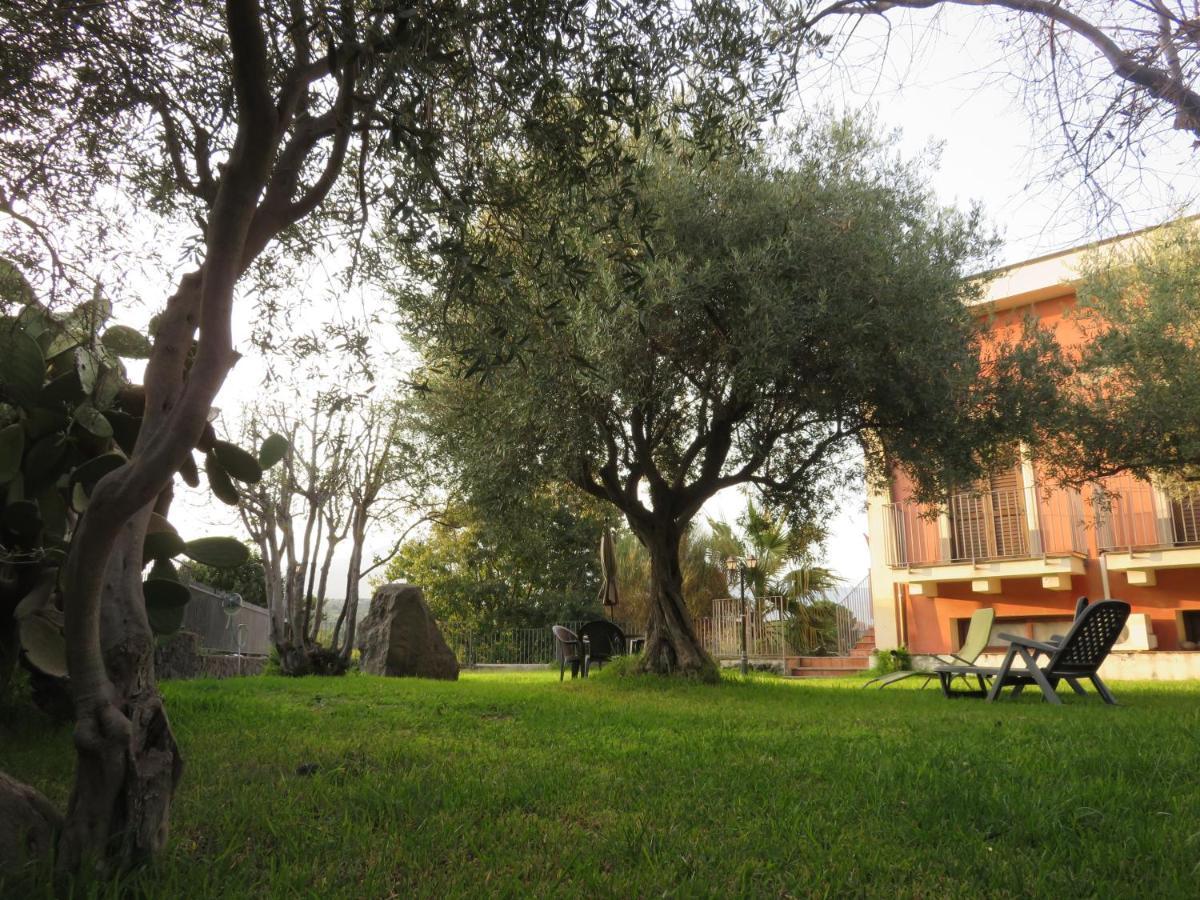 Case Vacanze Residence Trinacria Acireale Eksteriør billede