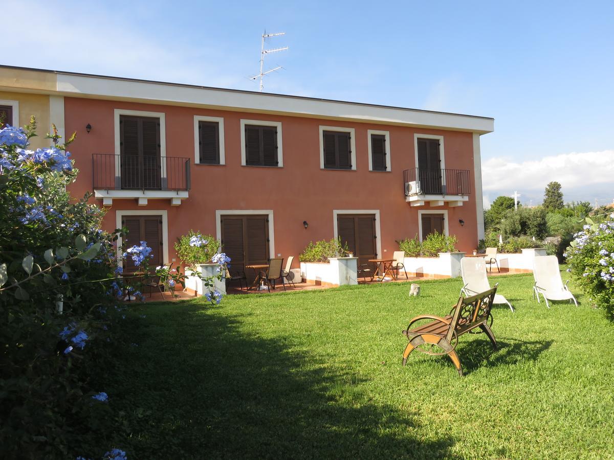 Case Vacanze Residence Trinacria Acireale Eksteriør billede